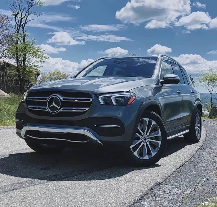 11566 | 回复: 50 奔驰gle论坛 没有人觉得新gle的越野版比运动版耐看