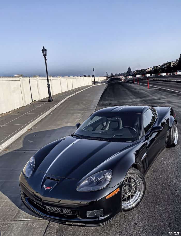 雪佛兰克尔维特c6,尾部有点复古