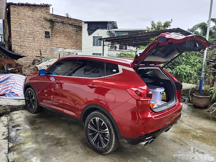 喜提红色vv6想看大图作业的进来