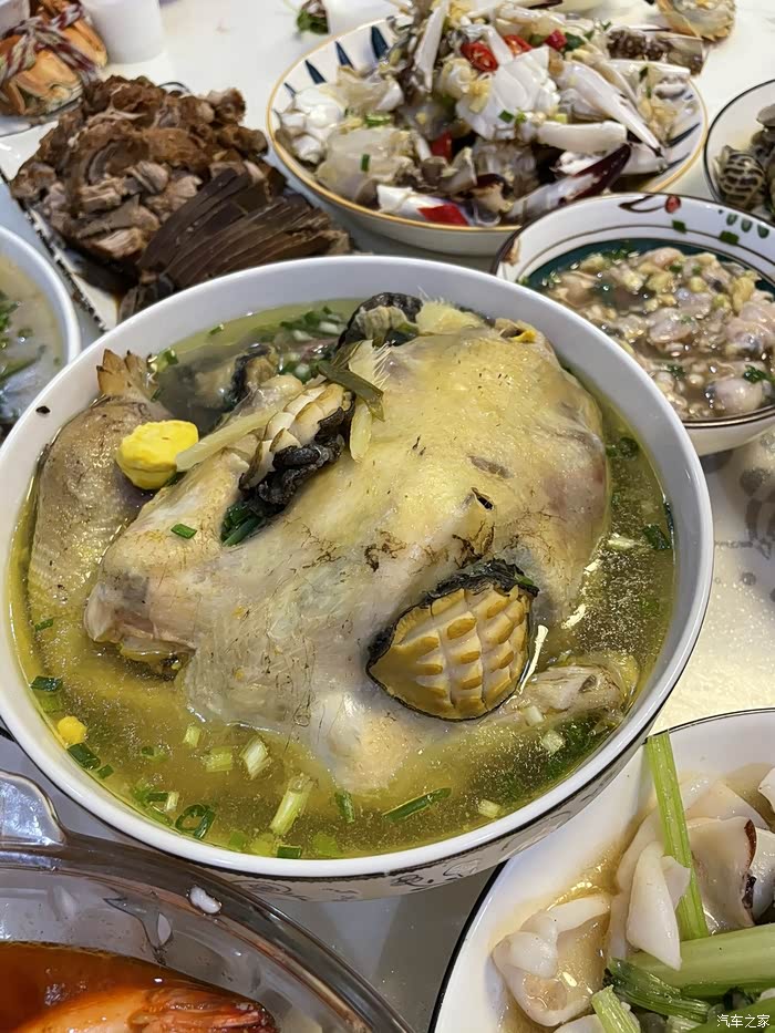 狂欢十二月朋友家里聚餐吃海鲜5