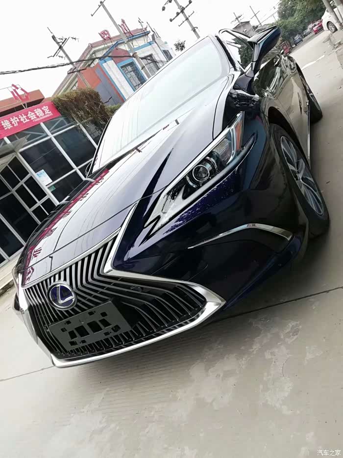 四川成都宝石蓝es300h提车作业