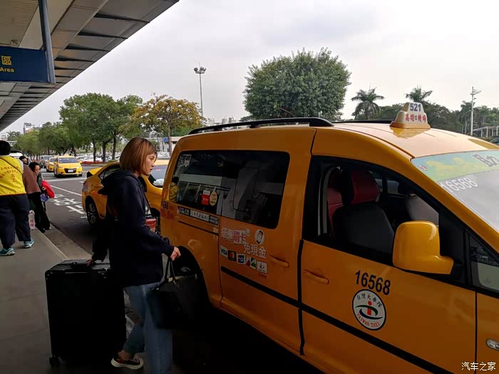 七座的出租车大陆很少见