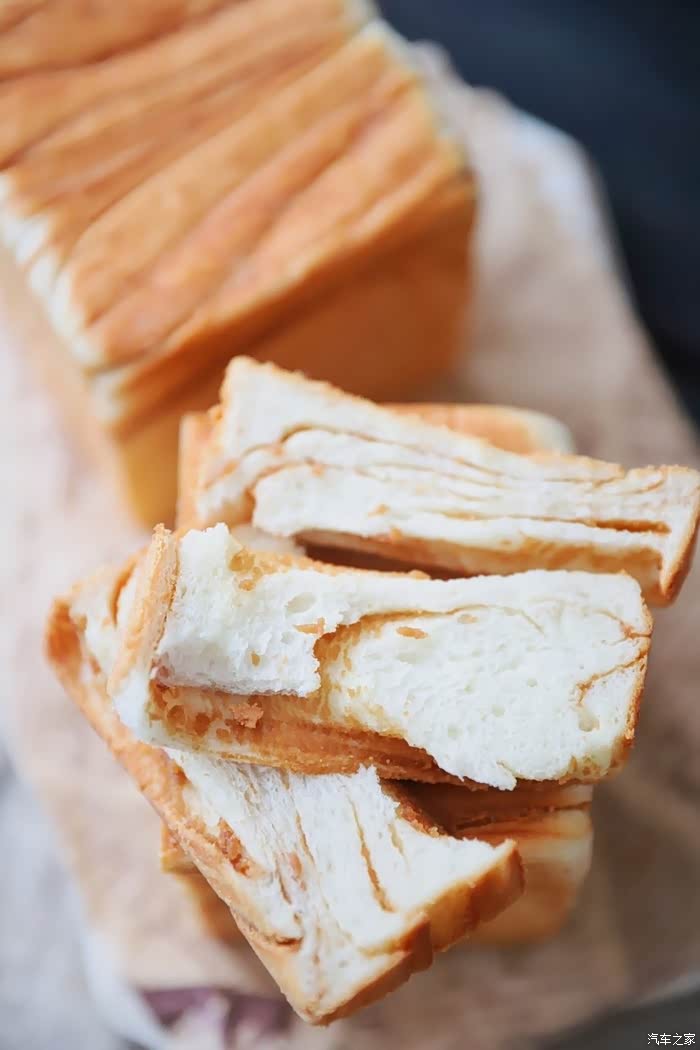 喜迎2022香喷喷的花生酱吐司