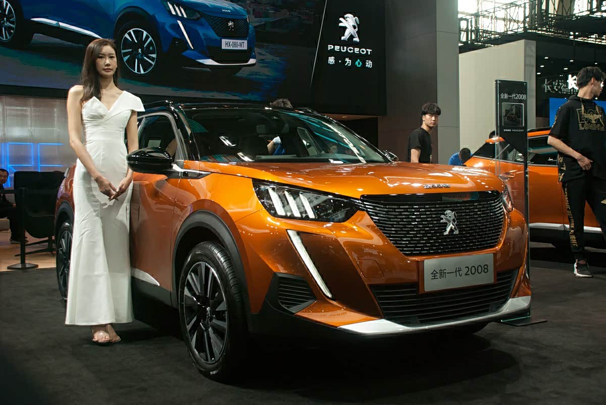 全新标致2008亮相广州车展