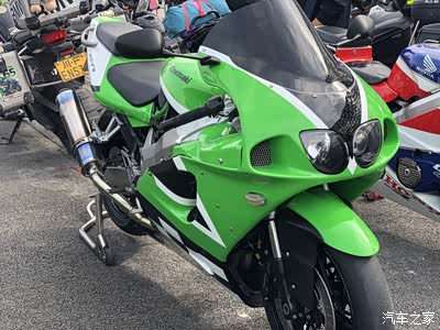 看到台老车川崎7r精神如初重庆机车氛围造就神车灭