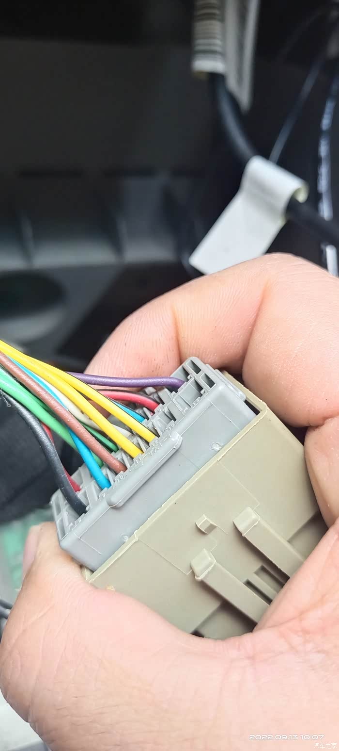 求助车机尾线颜色代表什么?