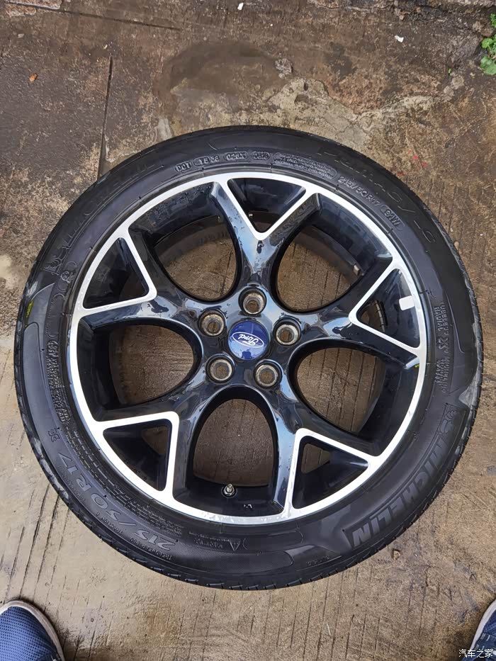 出福克斯ctcc黑白限量版17寸轮毂