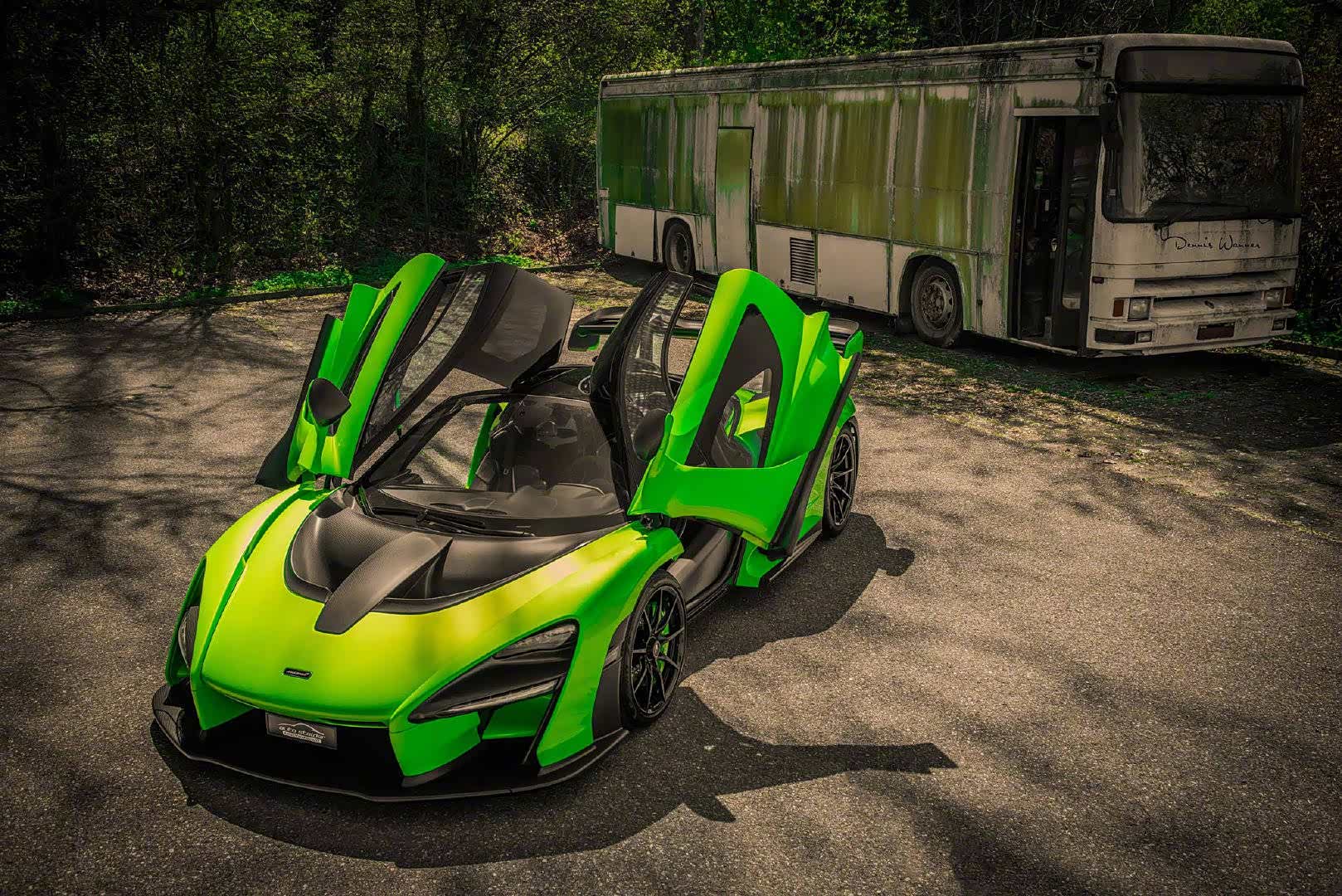 一枚绿色迈凯伦senna霸气十足.