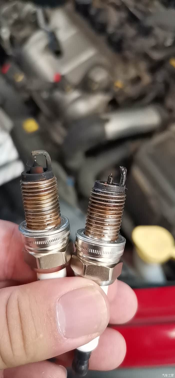 佐佐木双铱金火花塞120一盒4个