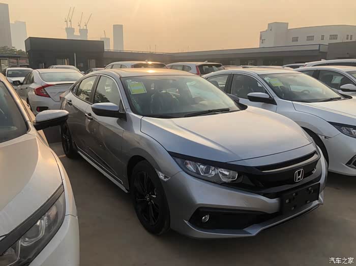 独特的圣辉银思域中的另一道风景线