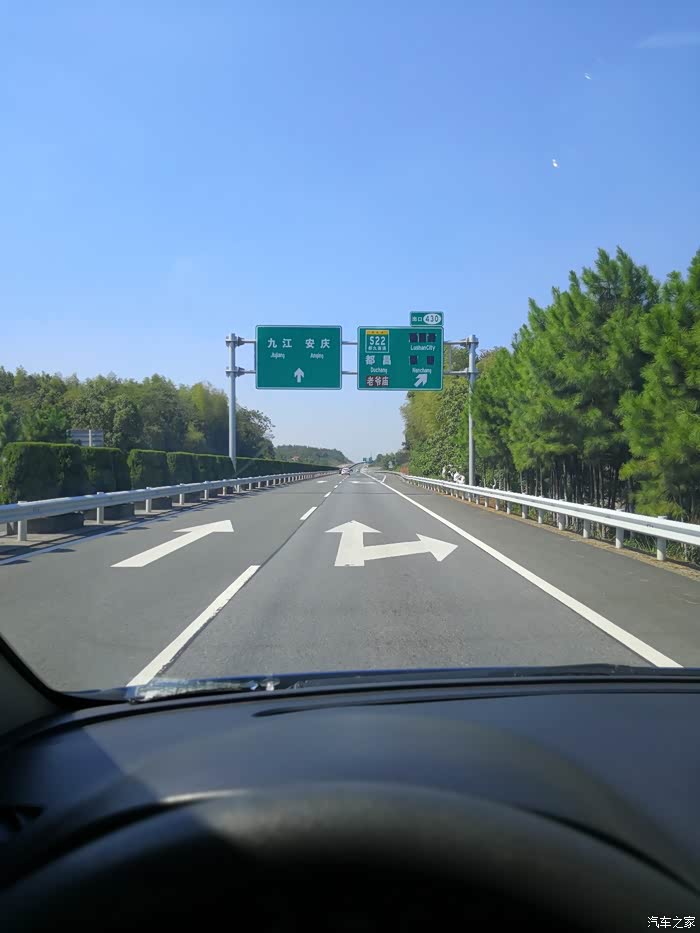 开着大通g10进藏圆梦自己再次回到拉萨的梦想扎西德勒