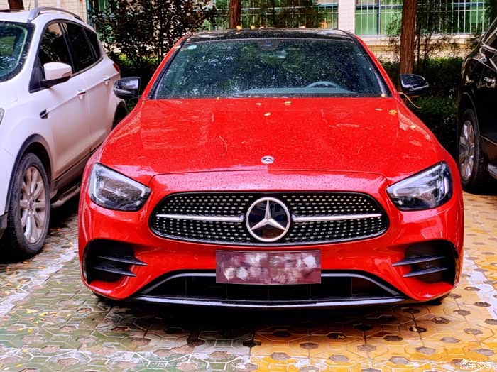 全民用车记运动与优雅完美融合红色进口奔驰e260运动版体验