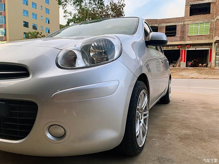 76玛驰更换nismo避震16寸轮毂