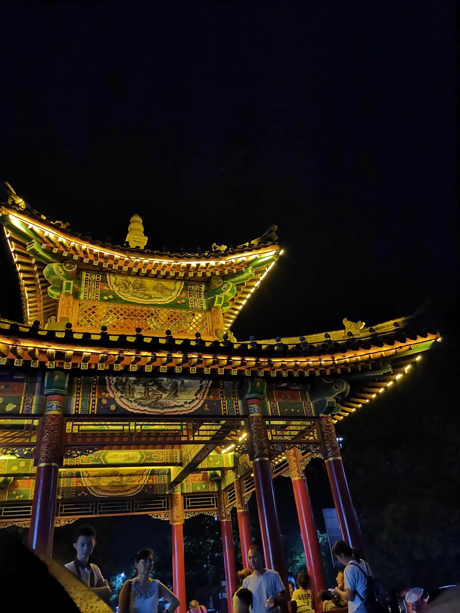 滦州古城古色古香美食也不错最喜欢就是这里的夜景