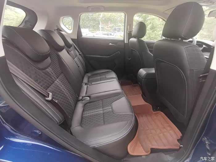 智达x3实测,少女心觉得后视镜真心不错