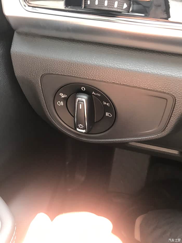 和大家一起聊聊这些开关怎么用(虽然很简单)