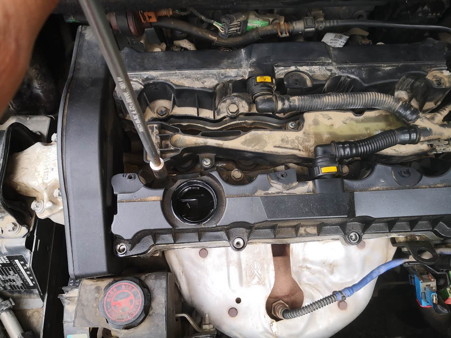 周末自己动手换了个气门室盖垫