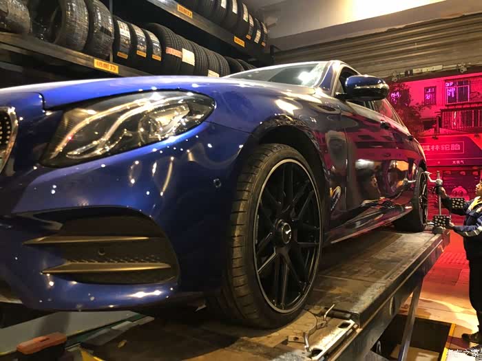 奔驰e级改装amge63锻造轮毂加轮胎一套