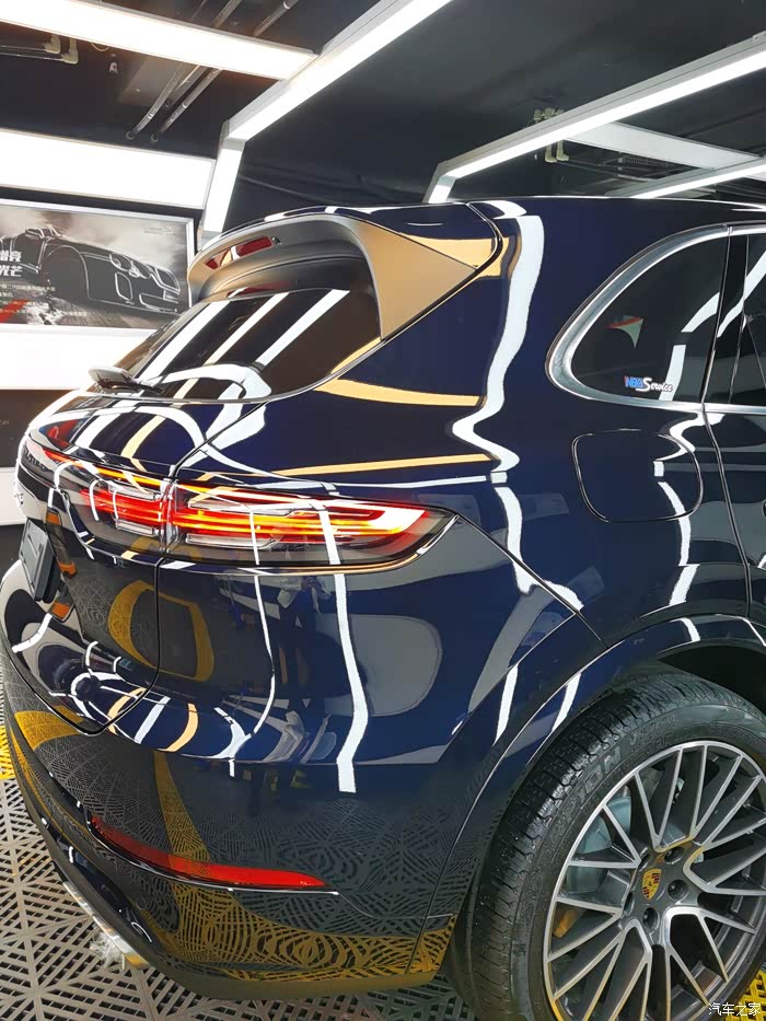 今天终于把车衣贴了