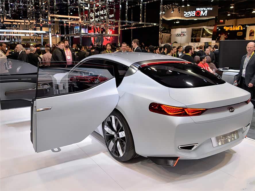 它就是起亚亮相时间不短的全新轿跑——起亚novo