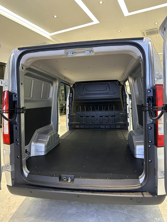 【图】瑞驰ec75首批上市_瑞驰新能源ec75论坛_汽车之家论坛