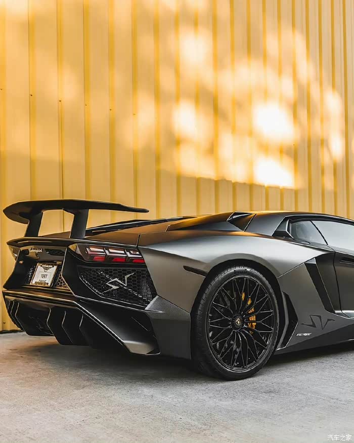 兰博基尼aventadorsv