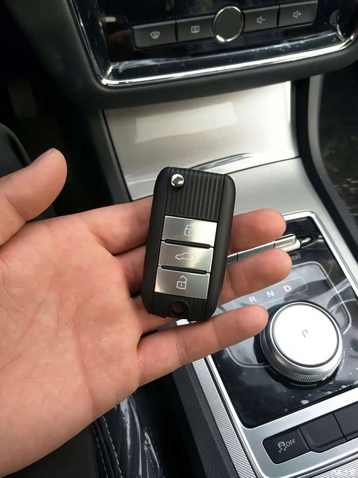 对比对比最终还是荣威ei6