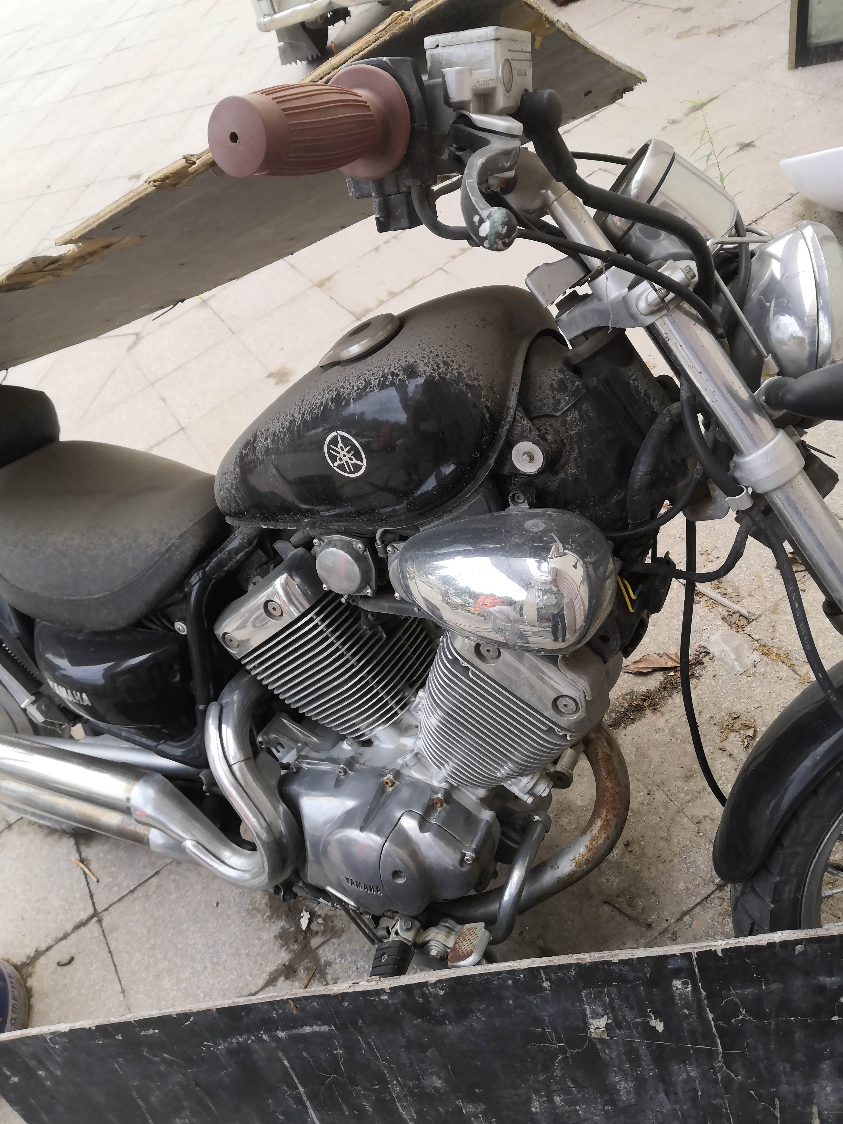 雅马哈xv125与xv250的区别