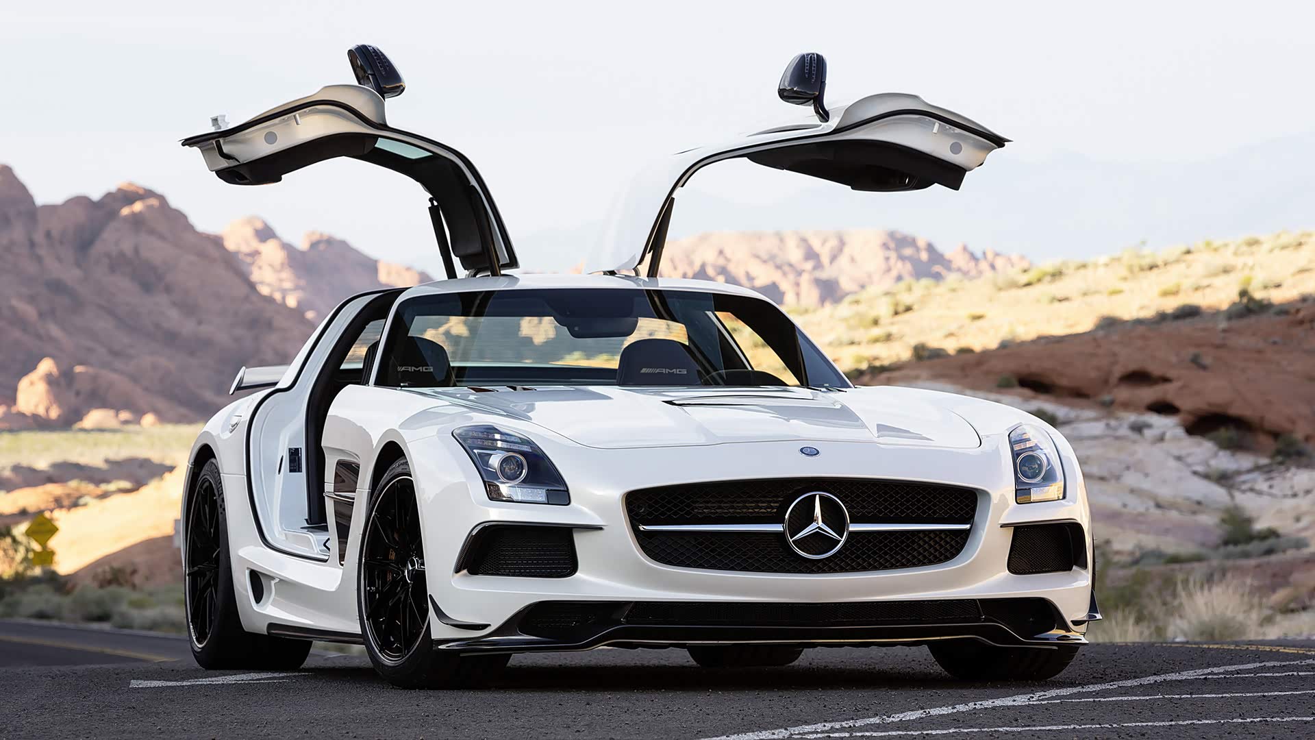 欧翼门神车奔驰 sls amg 6年前的跑车,现在仍不过时.