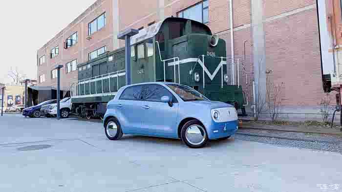 欧拉r1如此可爱,望你成为经典的复古新能源汽车