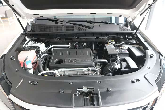 【图】疫情过后的终于可以进店鉴赏cs85颜值不一般_长安cs85 coupe