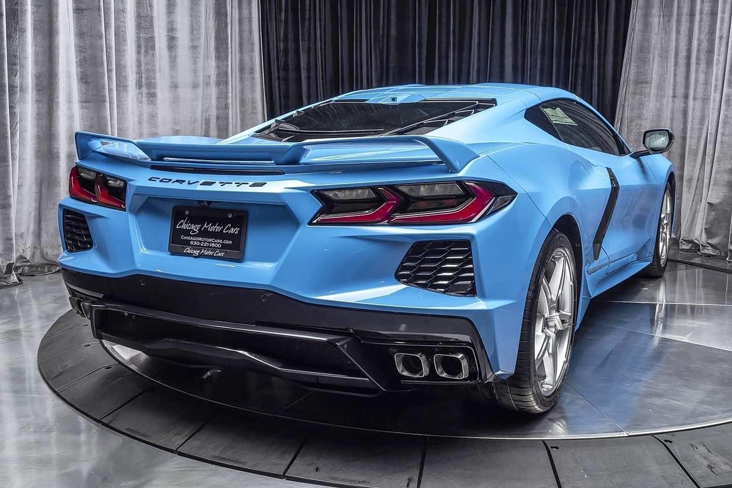 克尔维特 3lt z51这两年哑光灰和这种浅蓝色,非常喜欢.