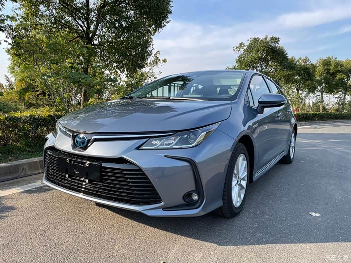 【图】双擎 天青石 真的是越看越喜欢_卡罗拉论坛_汽车之家论坛