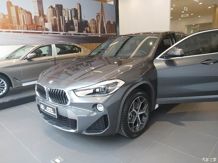 5t提车,帅气的矿石灰_宝马x2论坛_汽车之家论坛