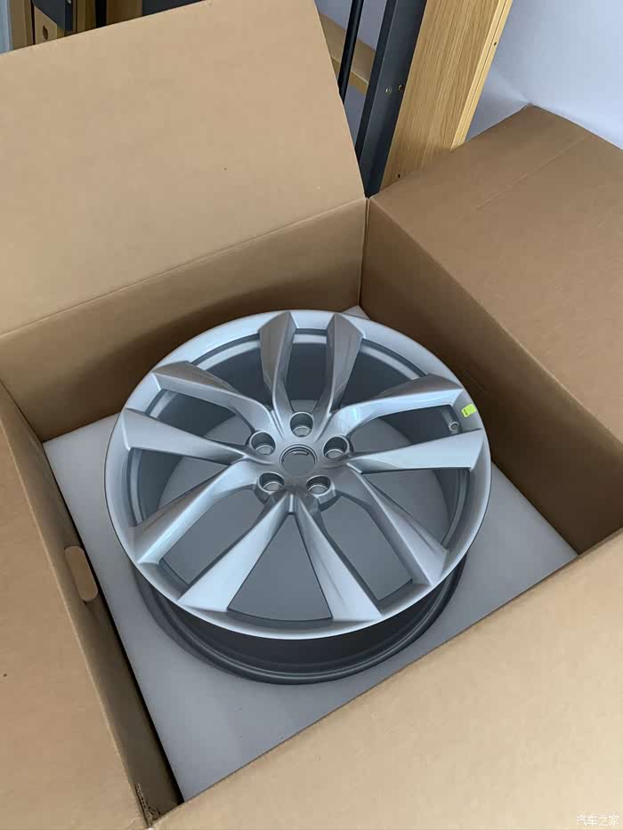 特斯拉models21寸全新绝版轮毂