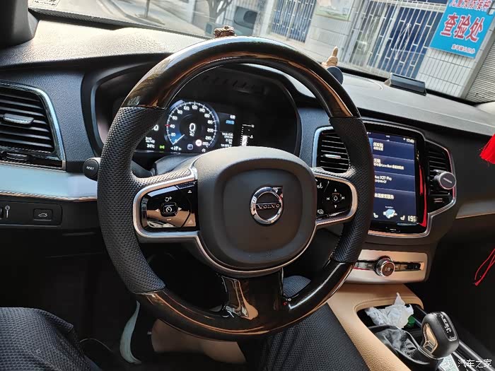 xc90丐版改方向盘颜值手感均很好