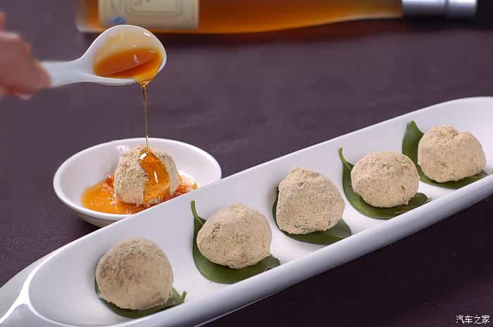 你好2021牛年大吉美食天地之糖粘羊尾