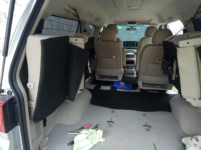 真想把菱智18款后座折叠侧挂改成平放侧挂太占空间了