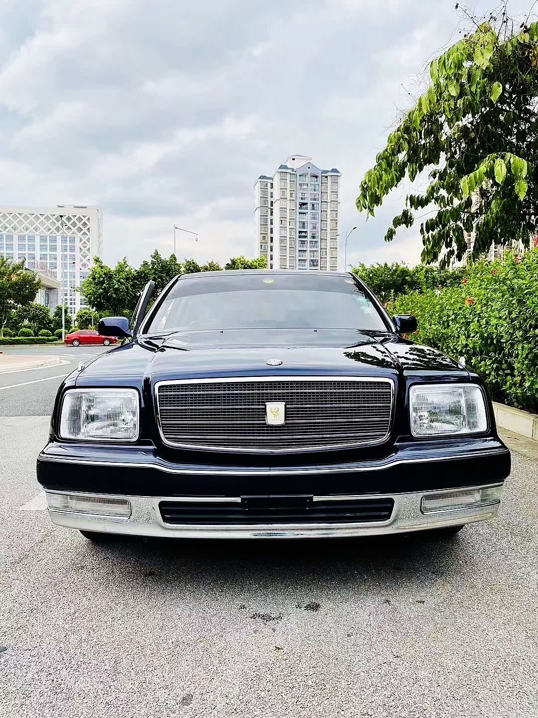 日式奢华—第二代丰田世纪v12还是那样帅!