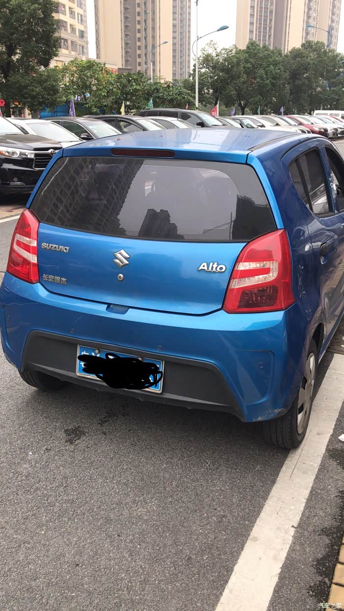 刚购入新奥拓二手蓝色