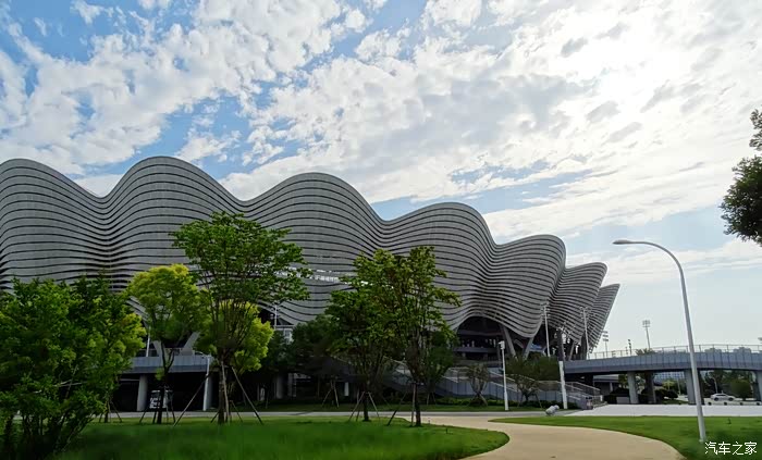 西安奥体中心及其中央公园打望录