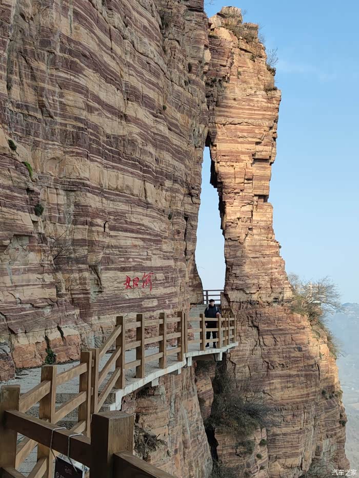 赏峡谷风光东太行山巡游鉴赏