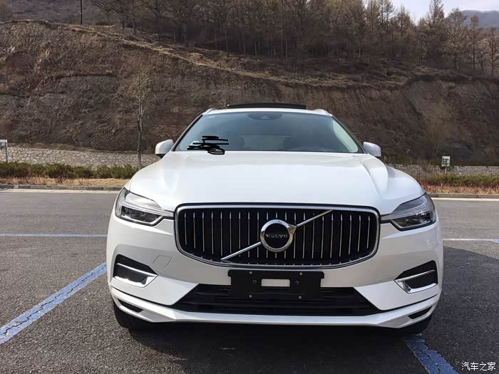 沃尔沃xc60致远豪华版新车作业