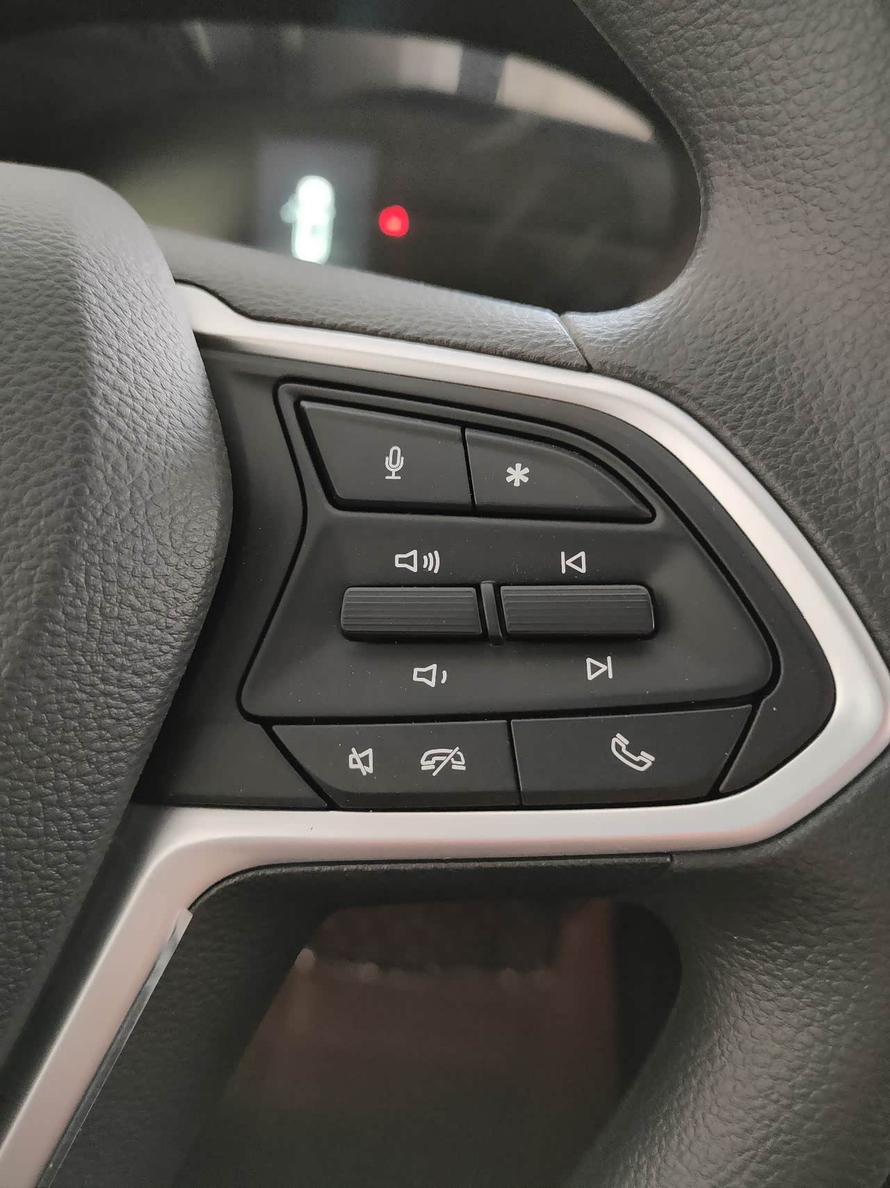 多功能方向盘按键回馈灵敏_宝骏530论坛_手机汽车之家