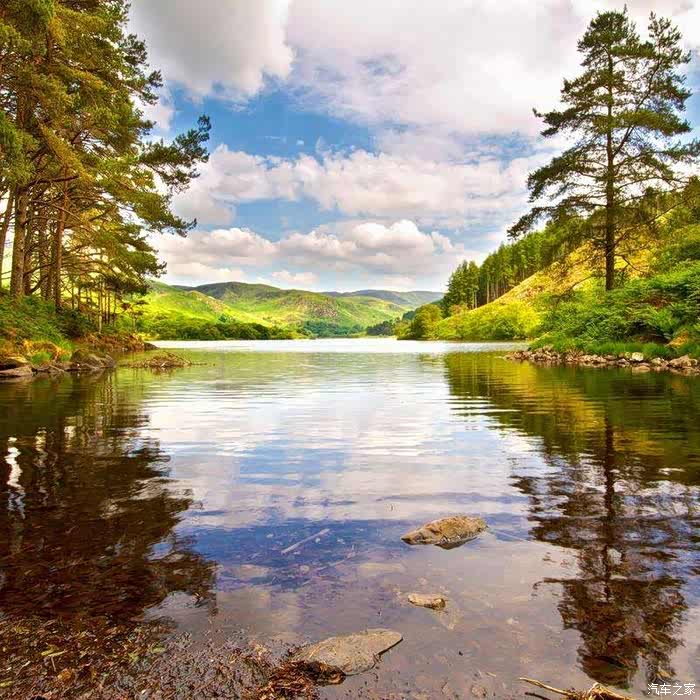 风景再美,若没人一起欣赏,也会有种莫名的忧伤.