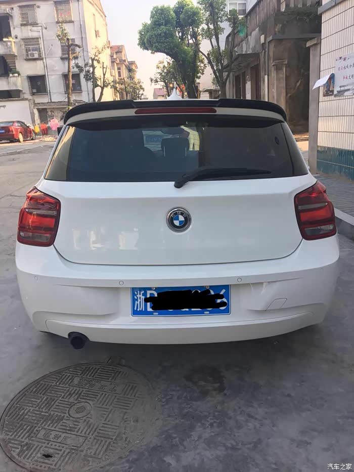 出售一辆个人的f20进口两厢宝马116i