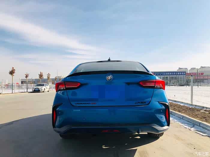 带女友深度试驾别克小钢炮