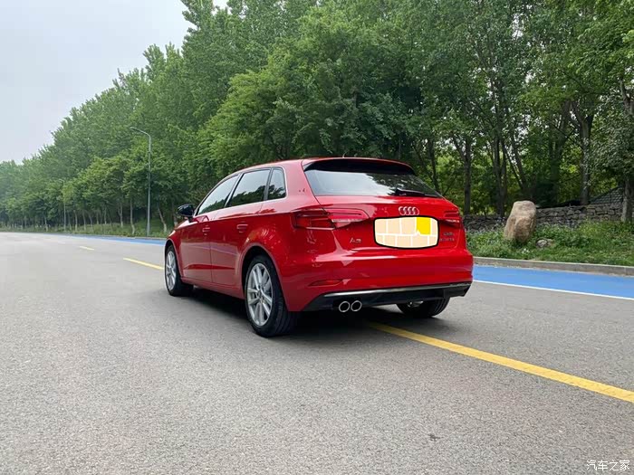 红色奥迪a3小巧灵动老婆大人的最爱