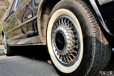 辐条式轮毂现在已见到这轮毂太有特色