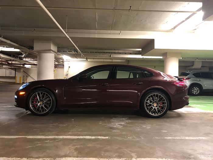 panamera turbo 勃艮第红 提车用车作业
